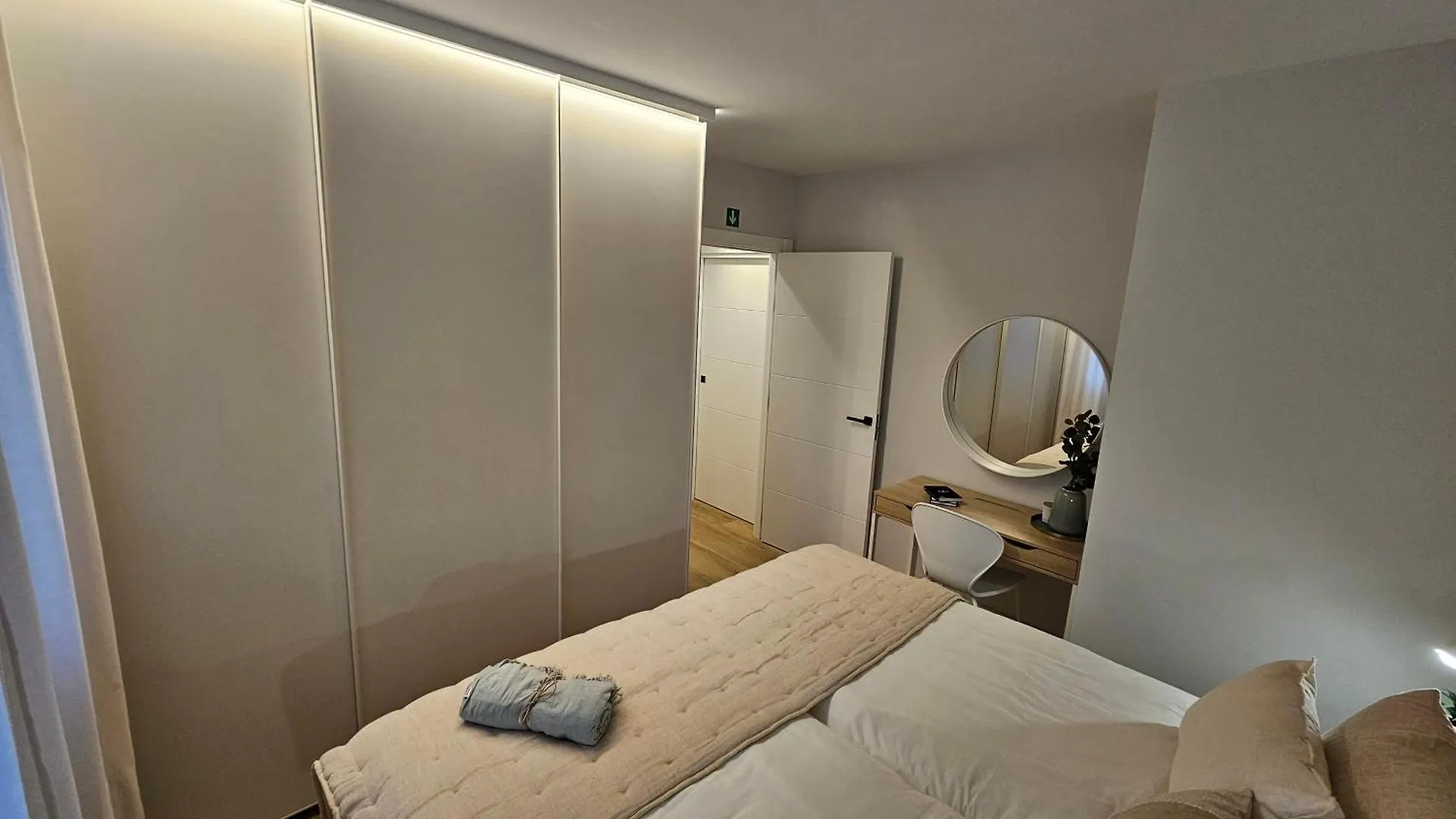 パンプローナLoft Acogedor En Lezkairu Uat01752アパートメント パンプローナ