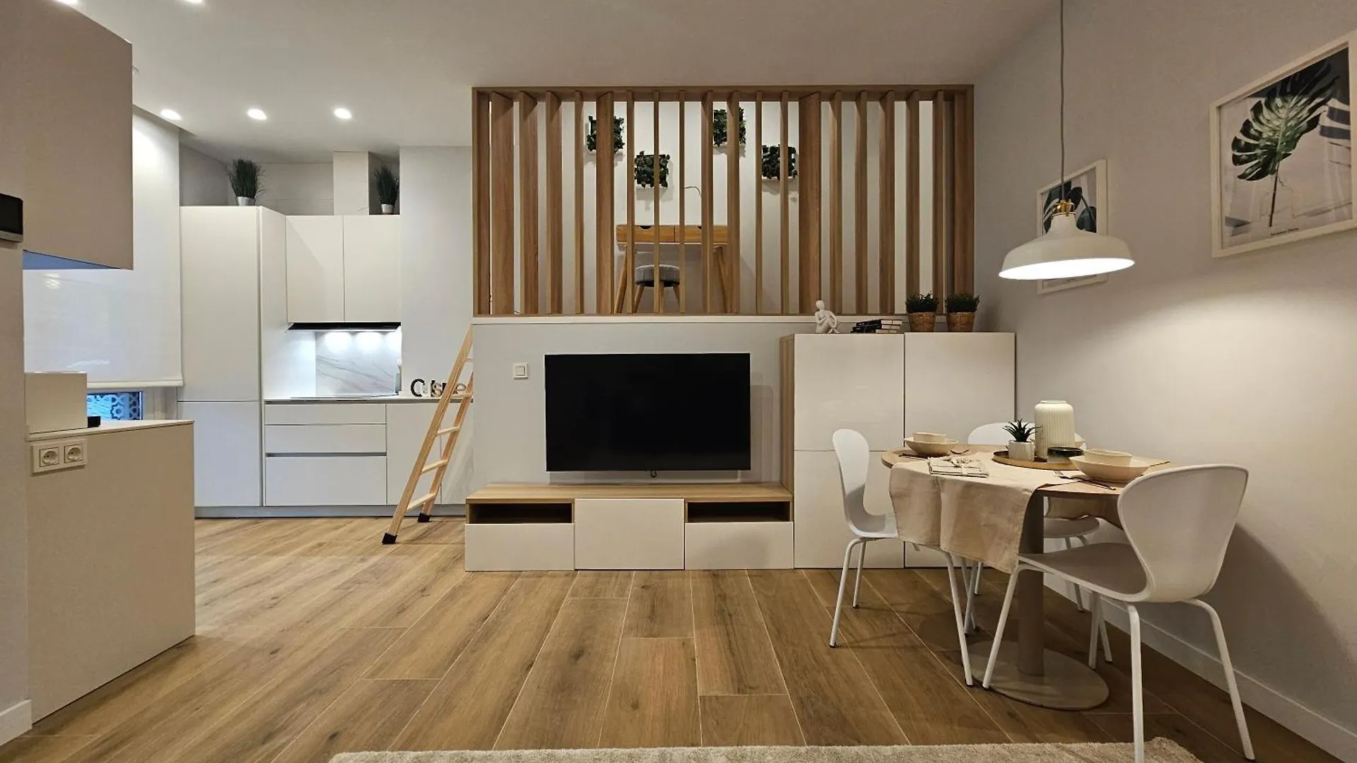 パンプローナLoft Acogedor En Lezkairu Uat01752アパートメント